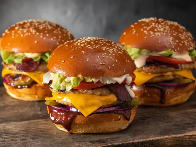 Burger Çift Sıfır'nin yemek ve ambiyans fotoğrafları 1