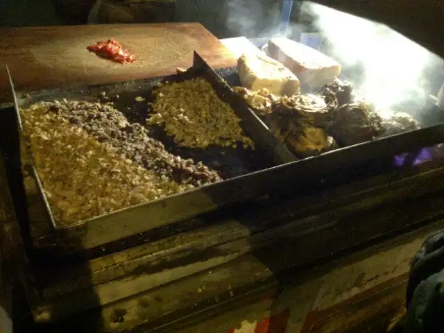 Kokoreççi Nuri Usta'nin yemek ve ambiyans fotoğrafları 1