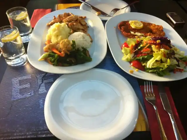 Alkent Havuz Cafe'nin yemek ve ambiyans fotoğrafları 7