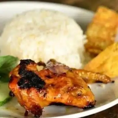 Gambar Makanan PECEL LELE & SEAFOOD CAK ARI,Jl.Raya Pos Pengumben 5