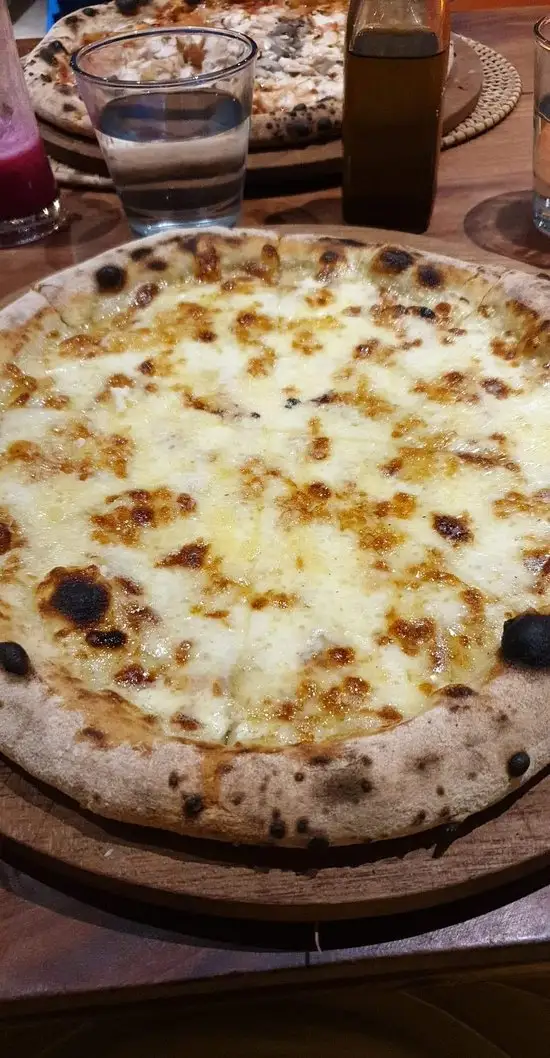 Gambar Makanan Mama Pizza 6