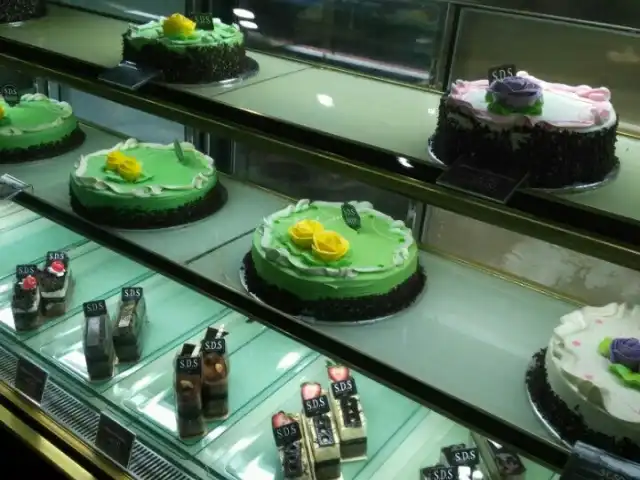 SDS Cake House & Cafeteria Food Photo 2