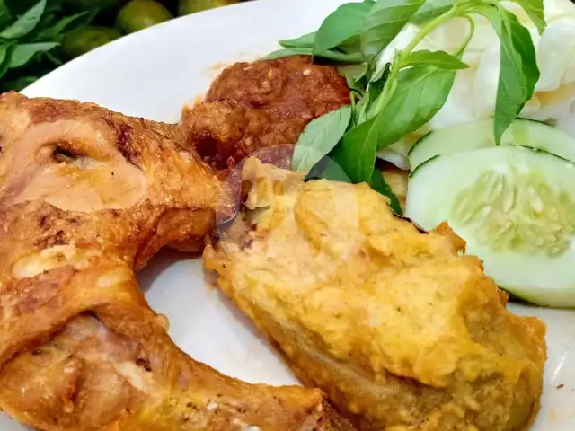 Gambar Makanan Ayam Bakar Sakera Sempaja & Ayam Geprek Mix Indomie, Wahid Hasyim 2