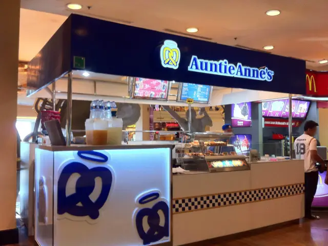 Gambar Makanan Auntie Anne's 14