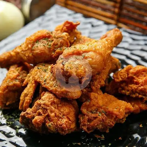 Gambar Makanan Ayam Kremes Bu Desi, Ancol 1