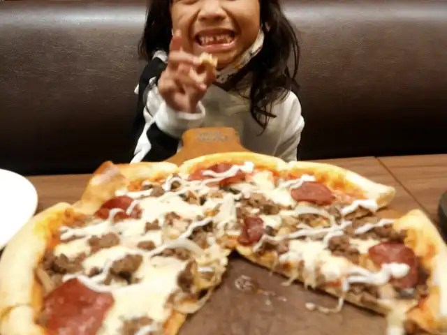 Gambar Makanan Pizza Time Pondok Jati 3
