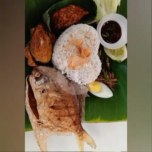 Gambar Makanan Ayam Penyet & Ikan Pepes Mama Cantik, Cemara Asri 1