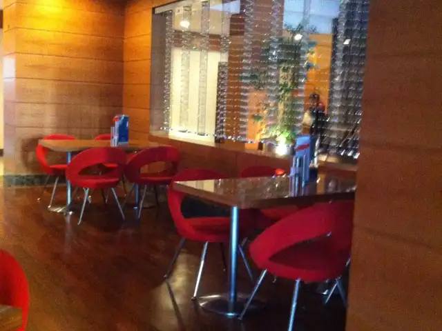 Plaza Cafe - Ankara Plaza Hotel'nin yemek ve ambiyans fotoğrafları 3