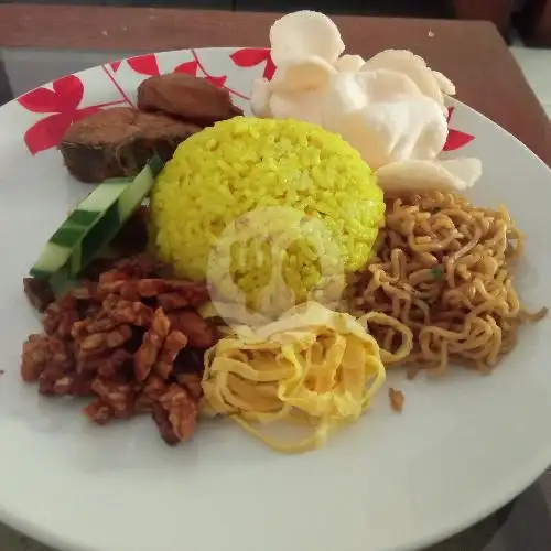 Gambar Makanan Nasi Kuning Putri Kayana 3