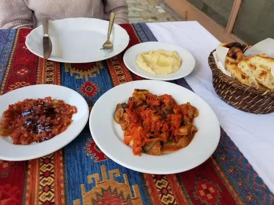 Erhan Restaurant'nin yemek ve ambiyans fotoğrafları 31
