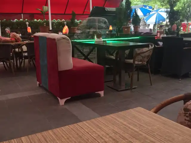Denizaltı Cafe / Ankara