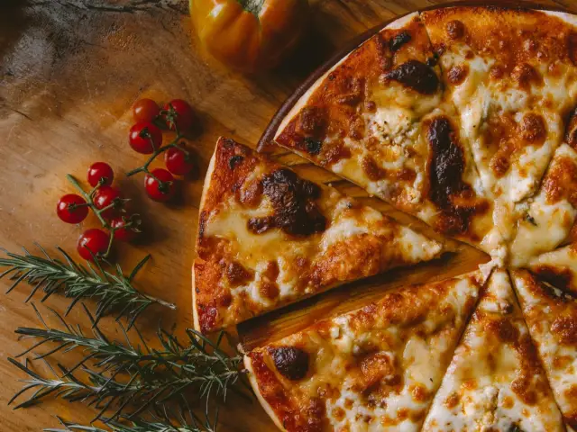 Best Flavor Pizza'nin yemek ve ambiyans fotoğrafları 1