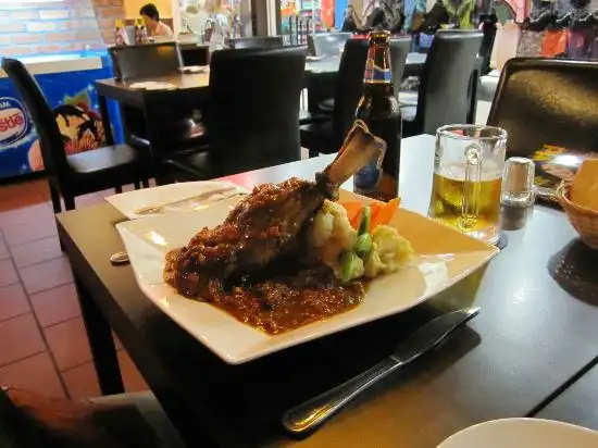 Mizi Bistro Food Photo 1