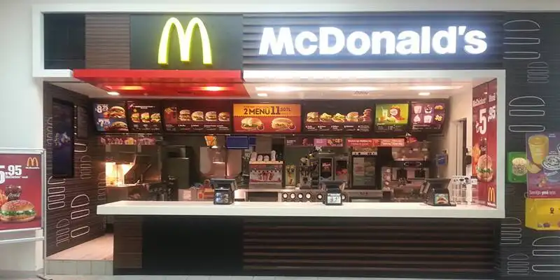 McDonald's'nin yemek ve ambiyans fotoğrafları 2