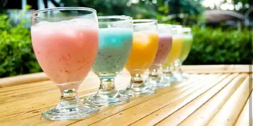 Yoghurt Jelly Delly, Pasir Kaliki