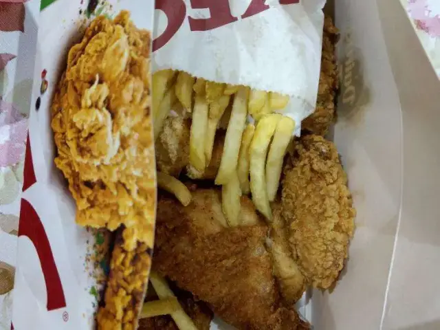 KFC Besiktas'nin yemek ve ambiyans fotoğrafları 32