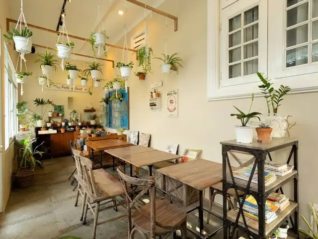 Gambar Makanan Sun Porch Gardening Cafe by Cottonwood 5