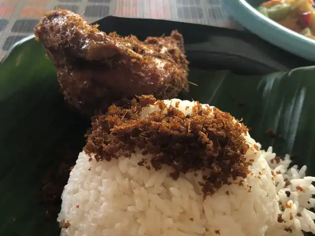 Nasi Kukus Ayam Dara Food Photo 13