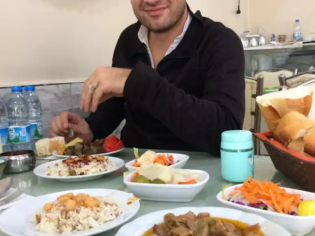 Öz Akhisarlılar Lokantası'nin yemek ve ambiyans fotoğrafları 11