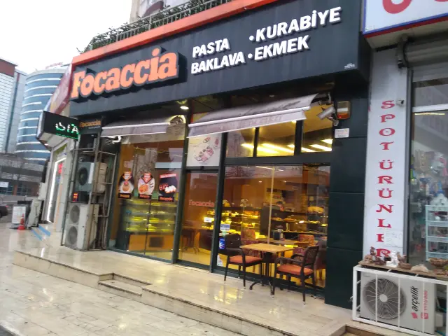 Focaccia'nin yemek ve ambiyans fotoğrafları 5