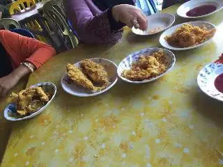Abg Yie Sotong Celup Tepung Food Photo 1