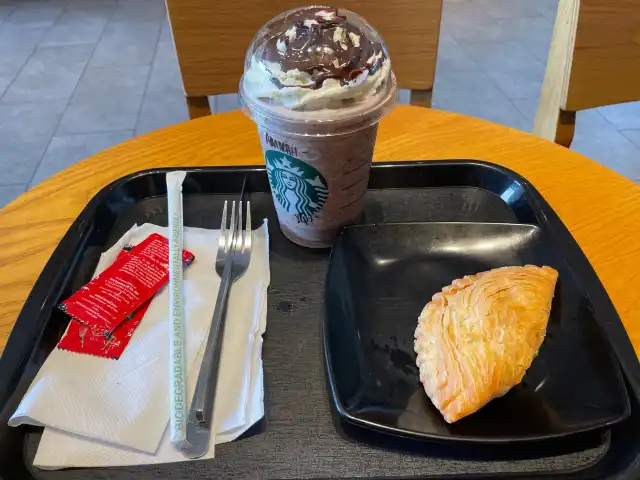 Starbucks Food Photo 3