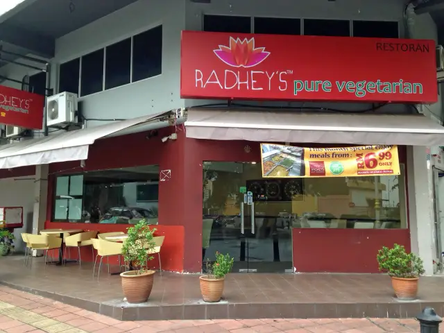 Radhey's Pure Vegetarian Food Photo 10