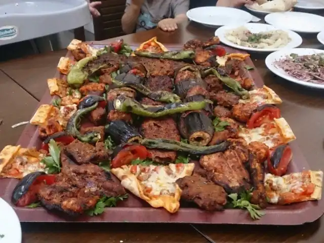 Çağli Kebap'nin yemek ve ambiyans fotoğrafları 2