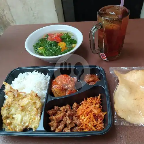 Gambar Makanan Warteg Nasi Rames Ibu Atun, Tangki 15