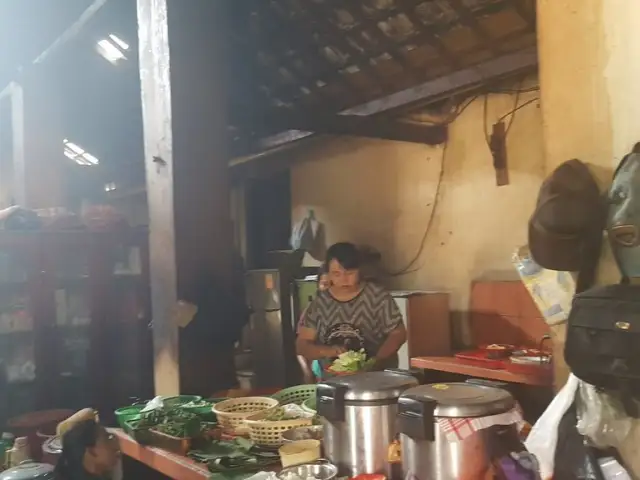 Gambar Makanan Ayam Panggang Bu Setu Gandu 9