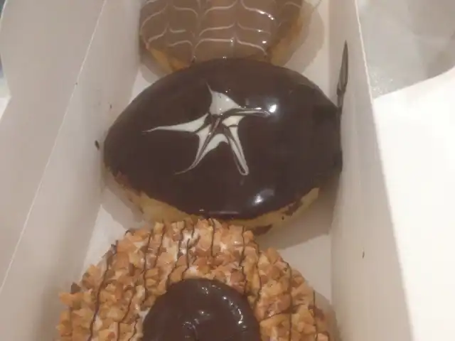 Big Apple Doughnut Food Photo 9