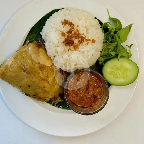 Gambar Makanan Lesehan Ayam Dan Lele Goreng MBOKNE FADHIL, Bantul 13