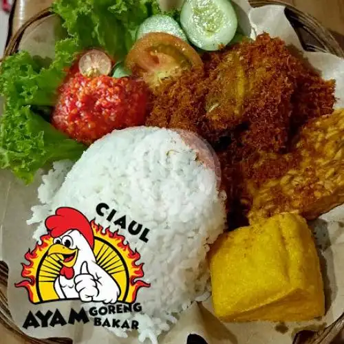 Gambar Makanan Ayam Goreng Dan Bakar Ciaul, Sukabumi 6