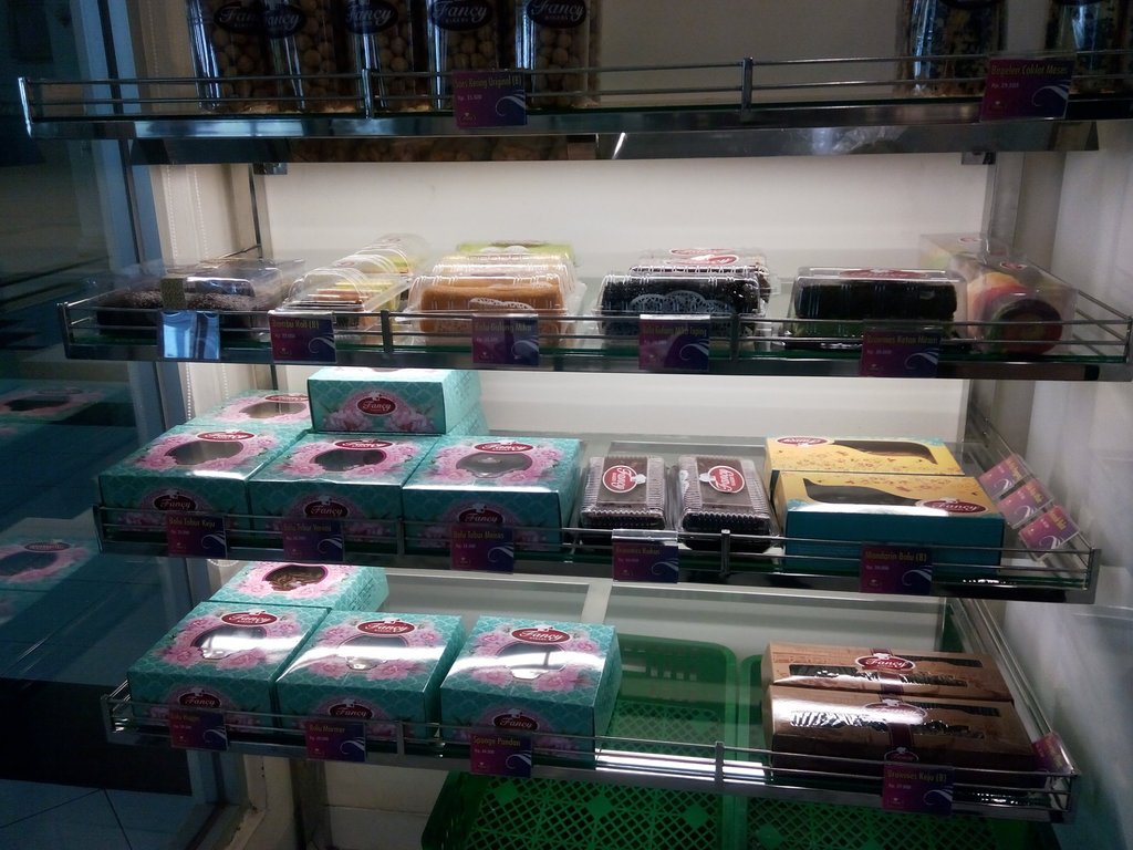 Fancy Bakery terdekat Restoran dan Tempat Makan Toko Makanan terdekat di Semarang