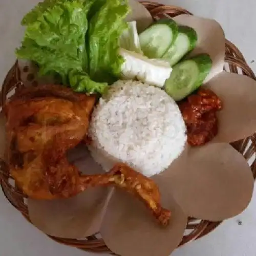 Gambar Makanan Laris Manis. Ikan, Ayam, Goreng/Bakar. Kampung Baru ( samping masjid nur sholiha 4
