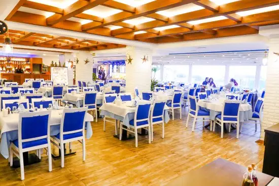 İzmir Balık & Et Restoran'nin yemek ve ambiyans fotoğrafları 1