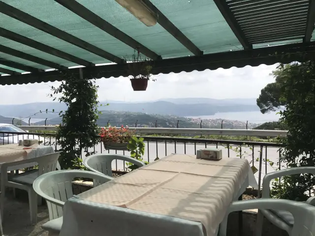 Gülbahçe İzzet Baba Restaurant'nin yemek ve ambiyans fotoğrafları 10