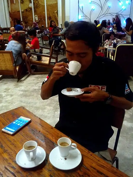 Gambar Makanan Silol Kopi and Eatery 11