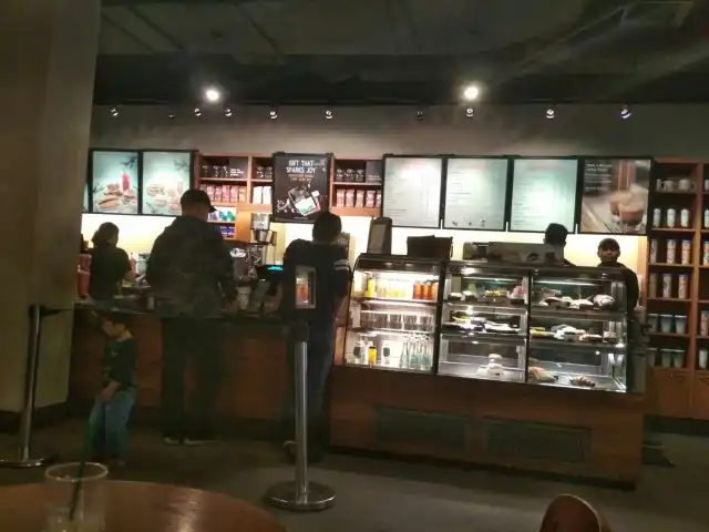 Gambar Makanan Starbucks 10