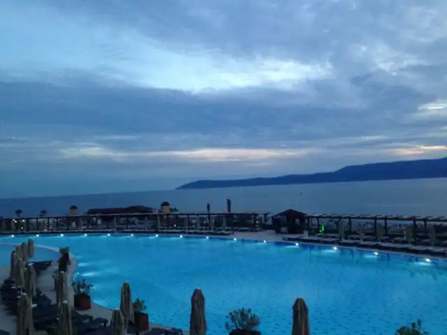 Rainbow Restaurant Euphoria Aegean Resort & Spa'nin yemek ve ambiyans fotoğrafları 1