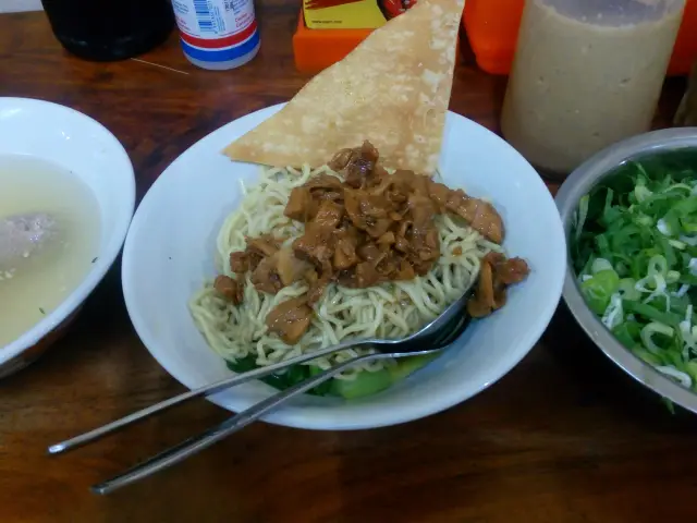 Gambar Makanan Mie Ayam Bakso Yunus 5