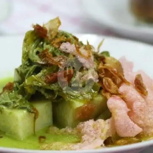 Gambar Makanan Ketupat Sayur Rang Koto, Pasar Ciracas 4