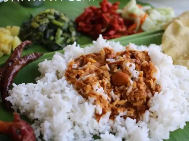 RAJ Banana Leaf Rice @ Subang Food Photo 1