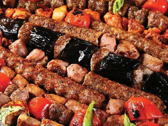 Istanbul Kebab Cafe & Restaurant'nin yemek ve ambiyans fotoğrafları 3