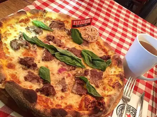 Pizzeria'nin yemek ve ambiyans fotoğrafları 59