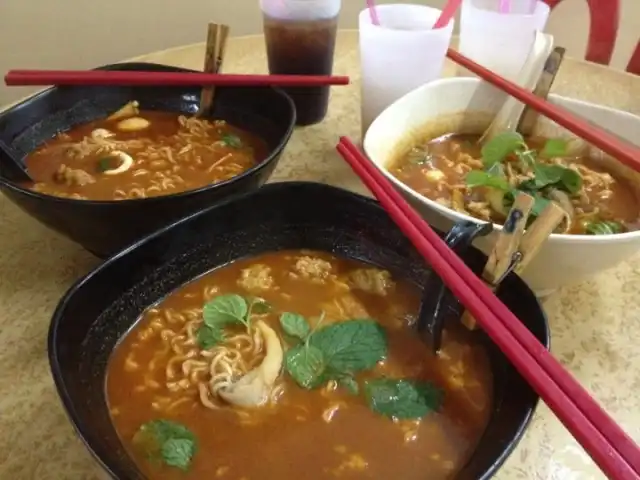 Heng Heng Tomyam Mee Food Photo 2