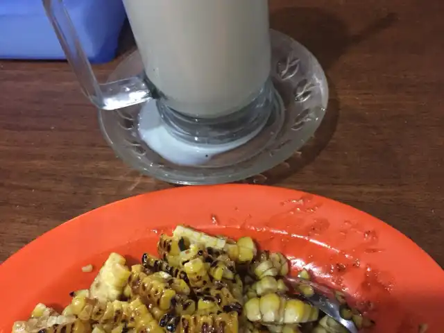 Gambar Makanan Jagung Bakar & STMJ Tawangmangu 3