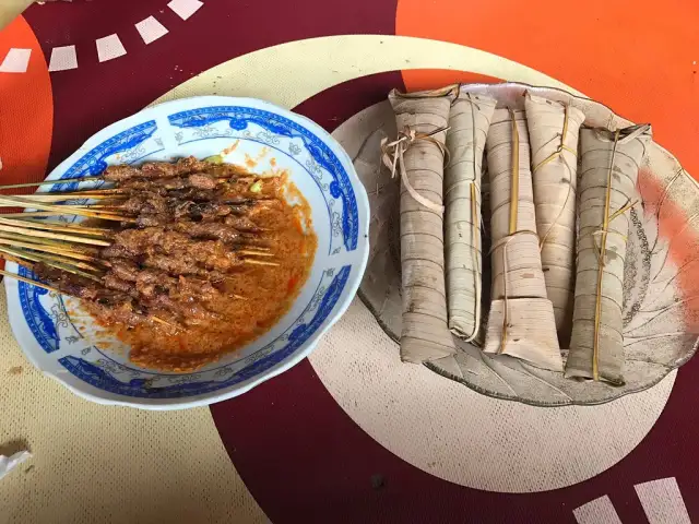 Gambar Makanan Sate Bulayak Suranadi 4