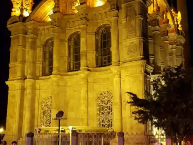 istanbul Ortaköy sahil'nin yemek ve ambiyans fotoğrafları 8