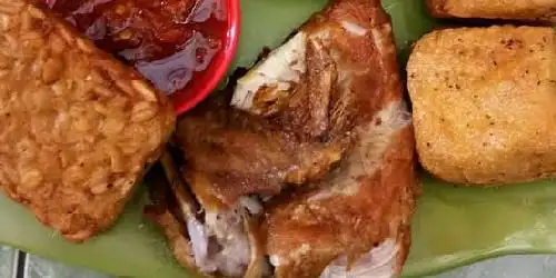 Ayam Goreng Bakar Bakung27, Margacinta